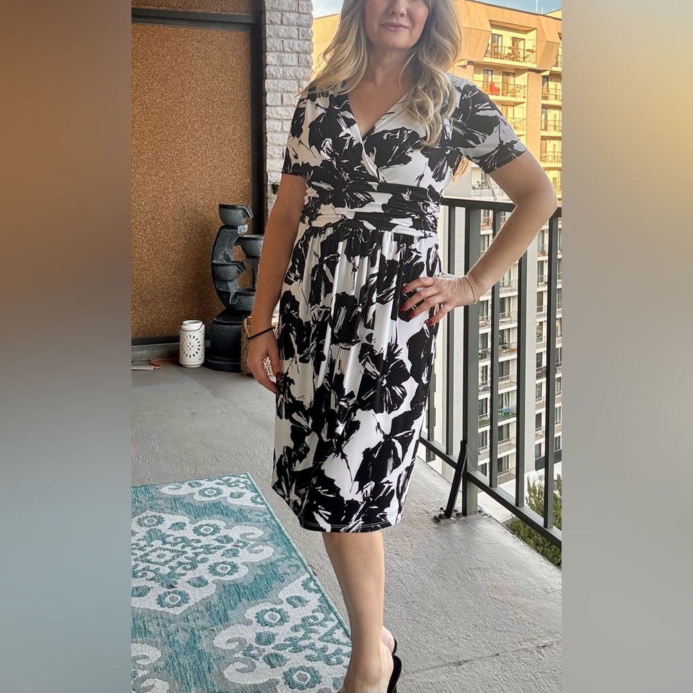 Evan Picone Black and White Floral Midi Dress